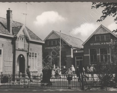Stadskanaal. Chr. School "Pekelderweg" 20130626095755/1728