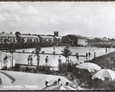 STADSKANAAL, Zwembad 20150825202528/2112