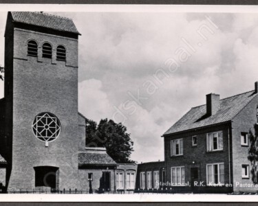 Stadskanaal, R.K. Kerk en Pastorie 20151028085926/2223