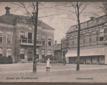 Groet uit Stadskanaal - Gemeentehuis 20170902083823/3000