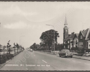 STADSKANAAL (W.), Semsstraat met N.H. Kerk 20221203114615/7810
